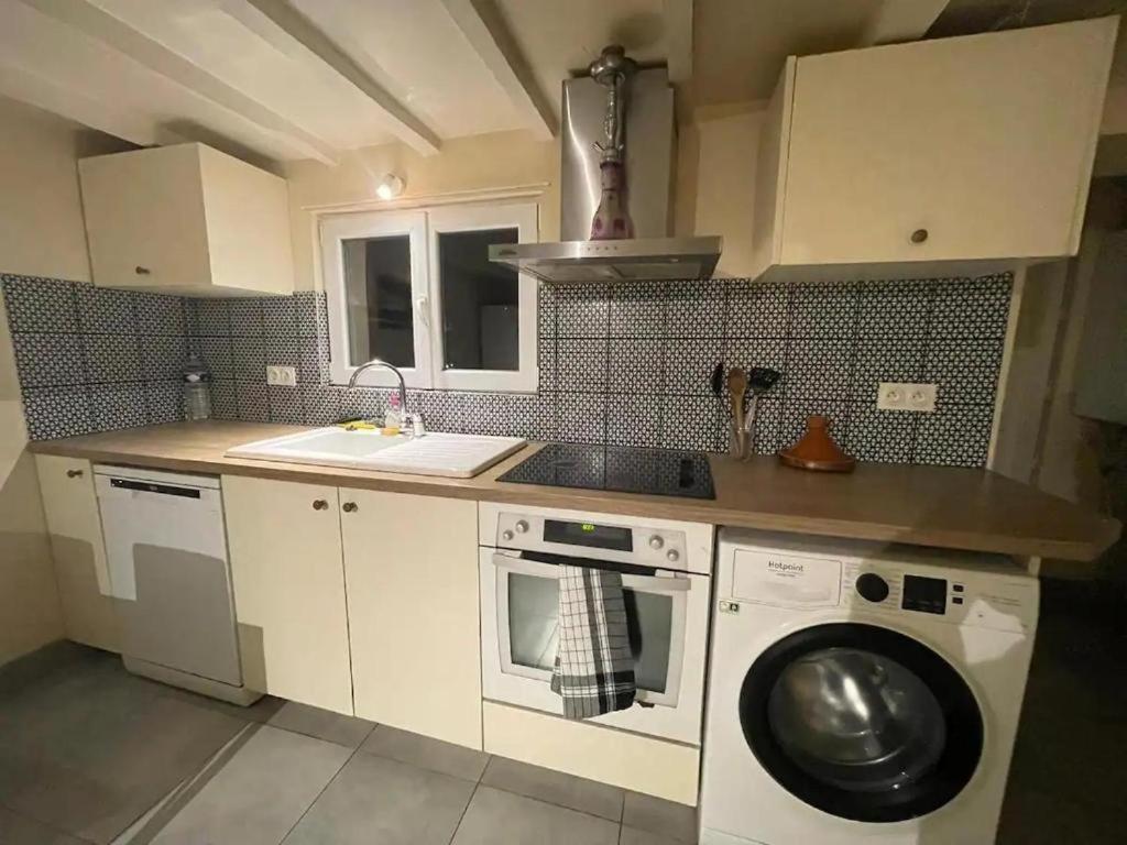 Chambre Dans Une Maison Partagee เนอยี-ซูร์-มาร์น ภายนอก รูปภาพ