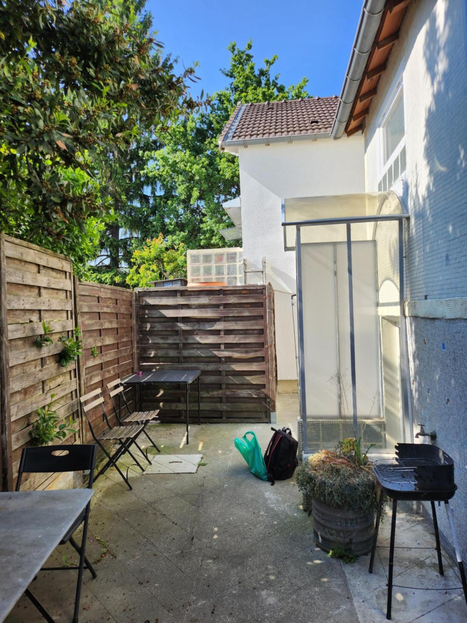 Chambre Dans Une Maison Partagee เนอยี-ซูร์-มาร์น ภายนอก รูปภาพ